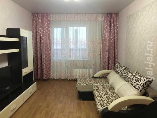 Сдается комната в двухкомнатной квартире, м. Новогиреево